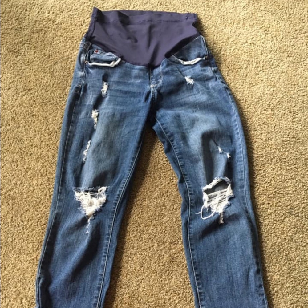 Maternity capris